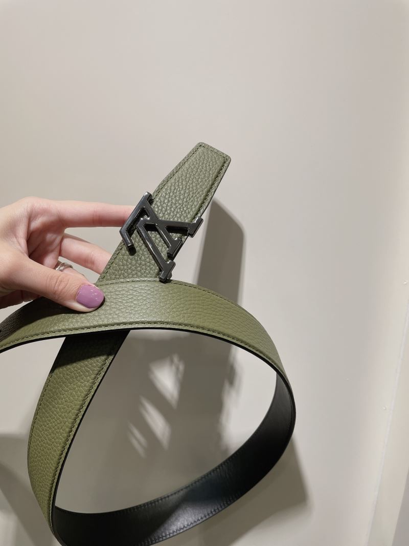 l0vis Vvtt0n belts